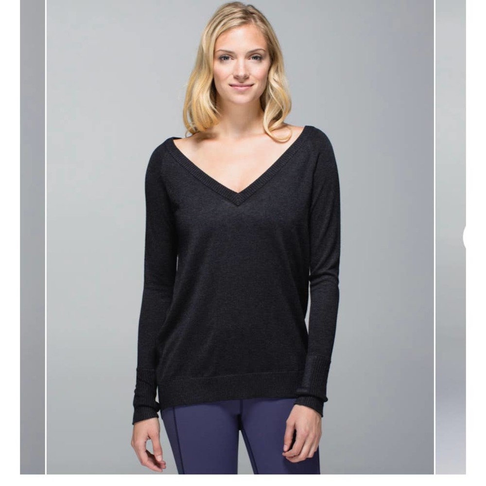 Lululemon Unity Pullover in Heathered Black Women Size 10